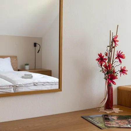 Hisa Na Vrtu * Šenčur